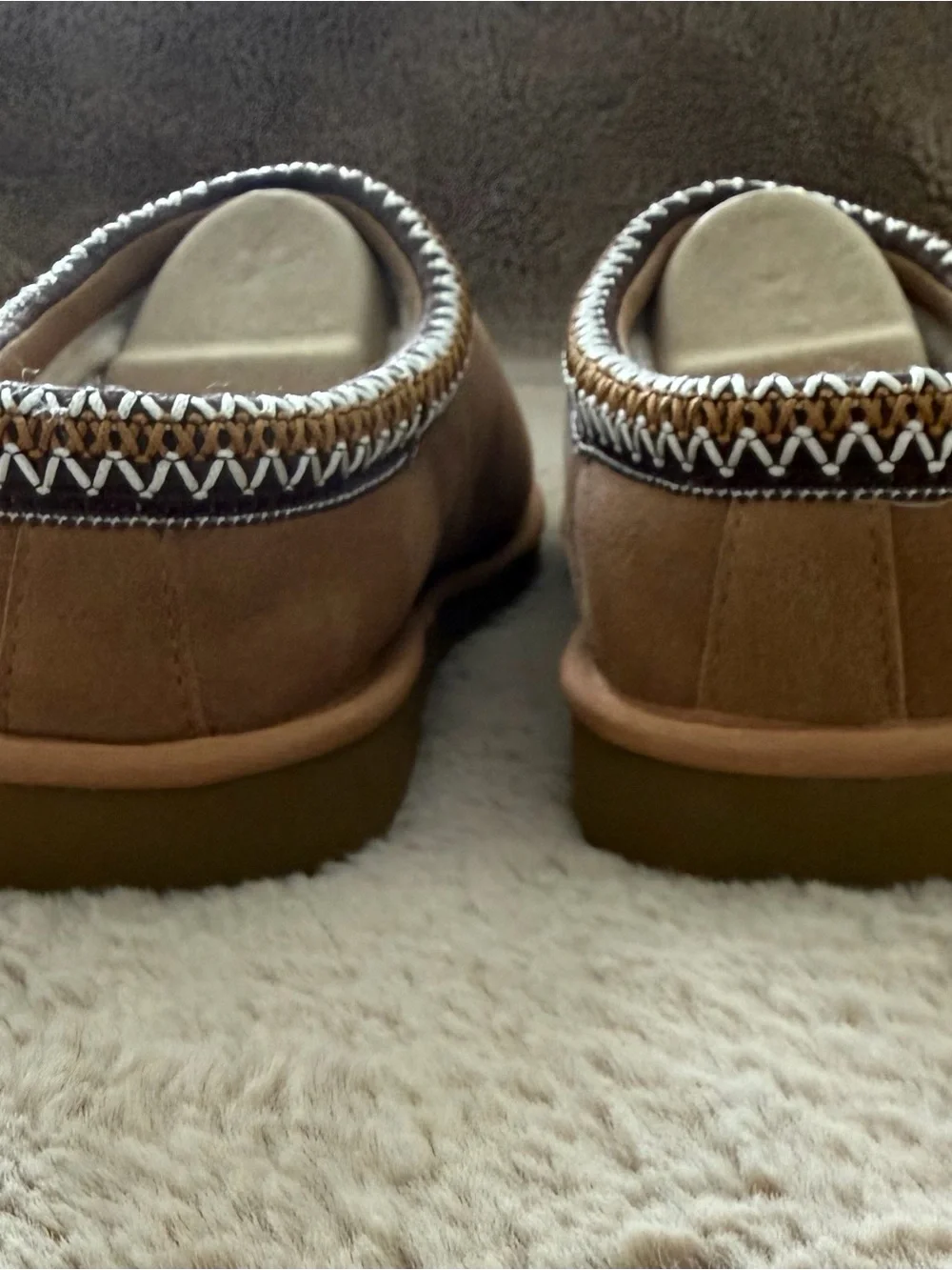 UGG easy slip